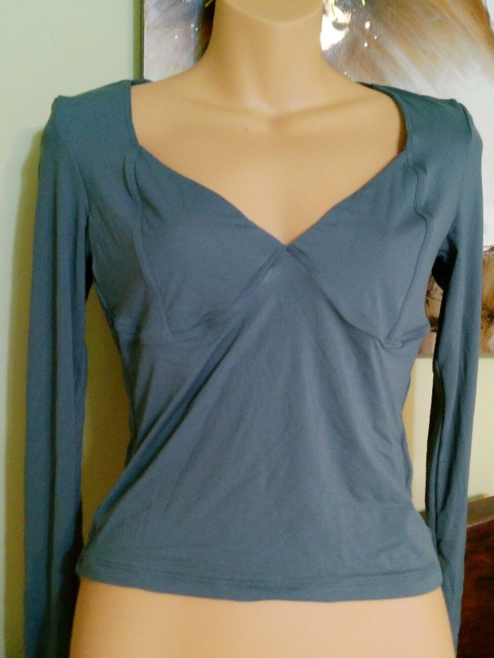 QINSEN LONG SLEEVE TOP SIZE MED JADE BLUE GREAT CONDITION